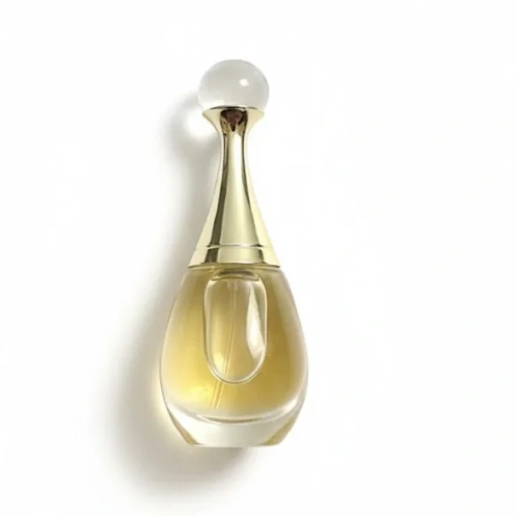 Dior Beauty Pink Bundle: Mini Perfume, Pouch & Extras - Picture 5 of 7